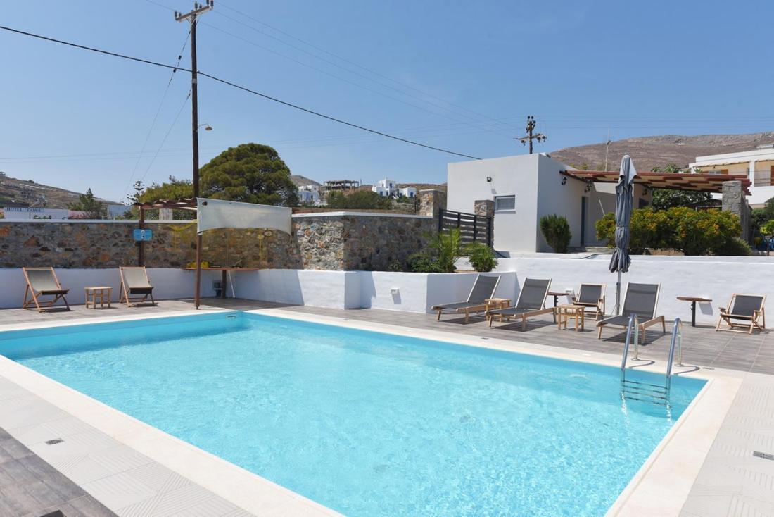 Flora'S Beach And Pool Villa In Syros Liaropá 外观 照片